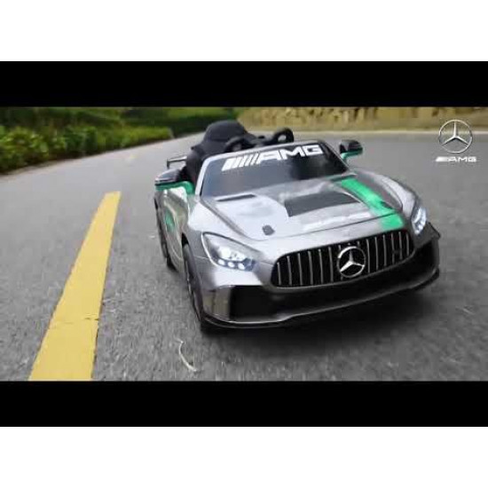 Elektrické autíčko na batériu Mercedes-Benz GT 4 AMG strieborné